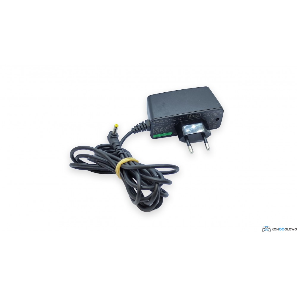 Oficjalna ładowarka sieciowa zasilacz AC-P5022F SONY PlayStation Portable